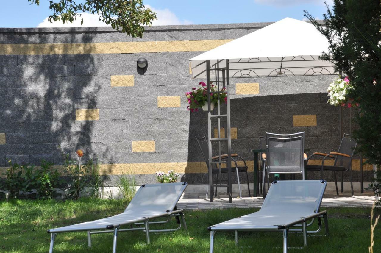 Be Well 3-Rooms Apartment With Parking And Garden Warschau Exterior foto